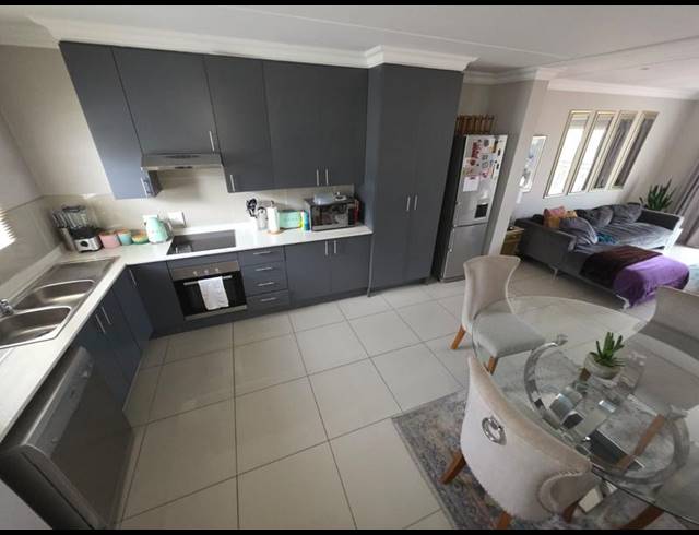 3 BEDROOM TOWNHOUSE FOR SALE IN FERNDALE